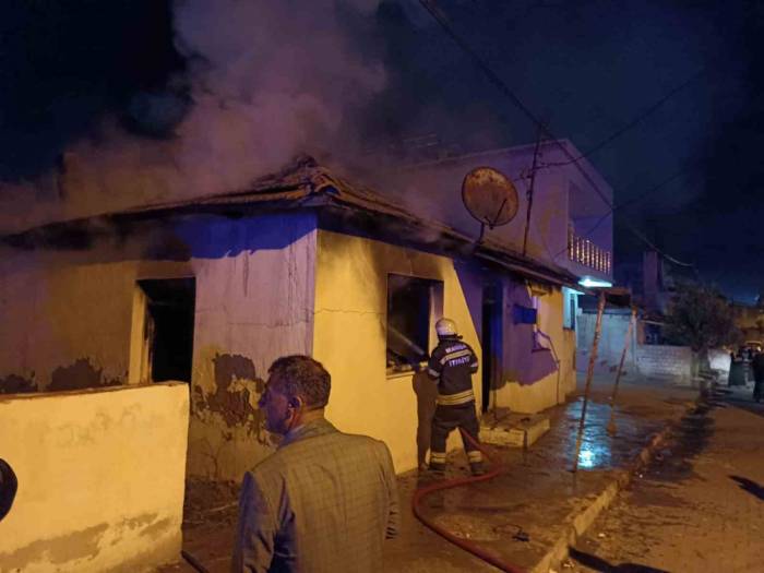 Alaşehir’de Korkutan Yangın
