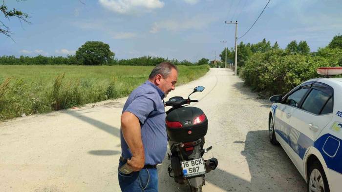 Motosiklet İle Kamyonet Çarpıştı: 1’i Ağır 2 Yaralı