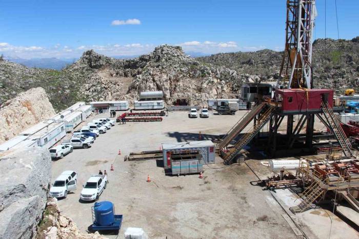 Şırnak’ta Günlük 15 Bin Varil Petrol Çıkacak Yeni Kuyu