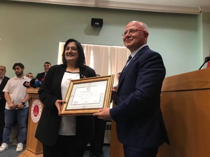 Bursa Milletvekilleri Mazbatalarını Aldı