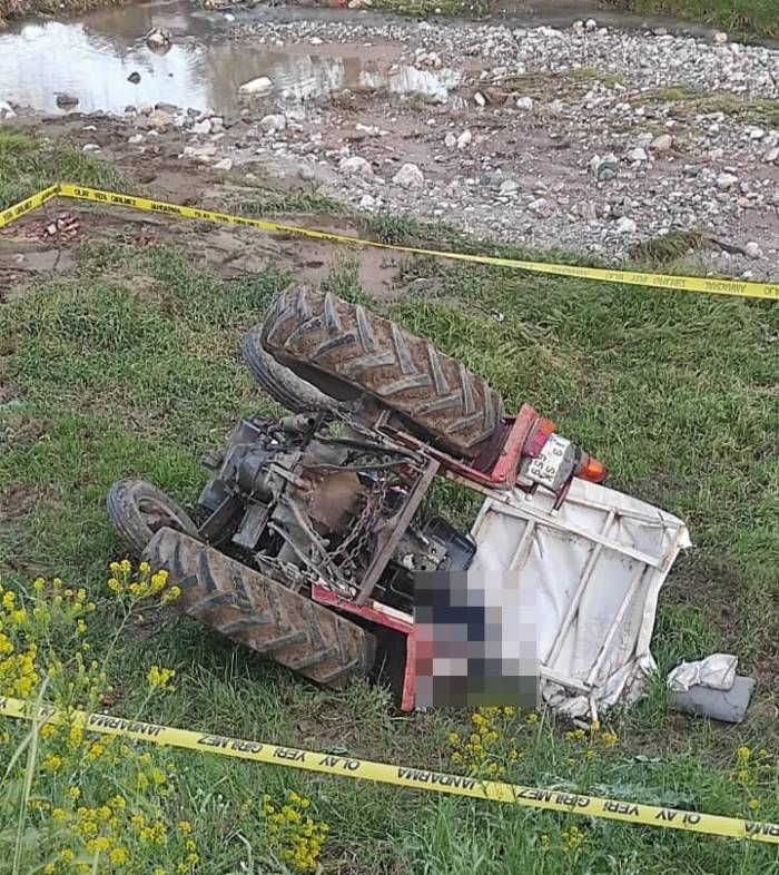 Traktörün Altında Kalan Sürücü Hayatını Kaybetti