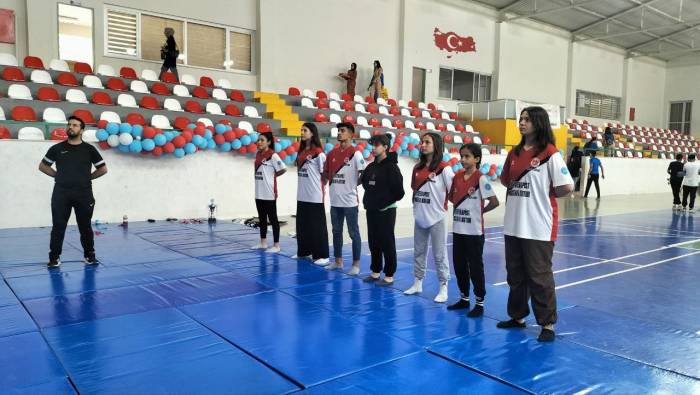 Depremzede Sporcular, Şampiyonluk Kürsüsüne Çıktı