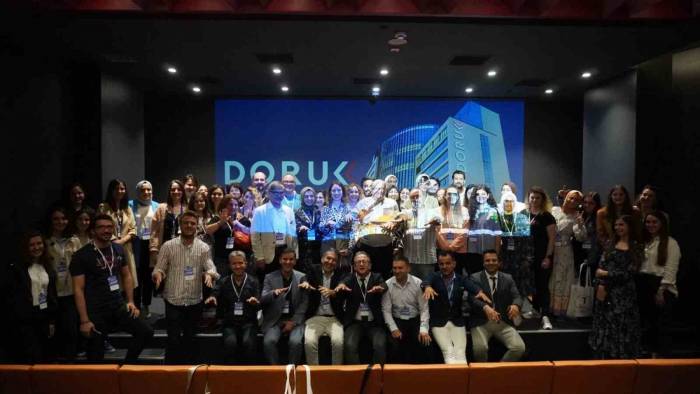 Bursa’nın Pediatri Hekimleri Doruk’ta Buluştu