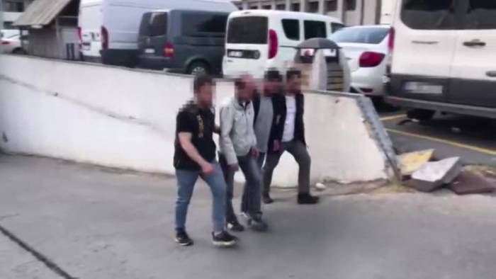İstanbul’da ’gümrük’ Yalanıyla 923 Bin Tl Dolandırıcılık Yapan İki Şüpheli Yakalandı