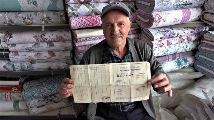 Chp İktidarı Dönemindeki Benzin Karnesini Göstererek Sandığın Önemini Anlattı