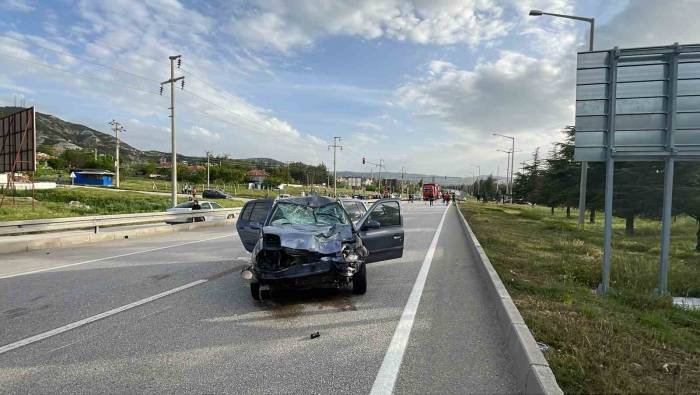 Burdur’da Otomobille Motosiklet Çarpıştı: 1 Ölü, 1 Yaralı