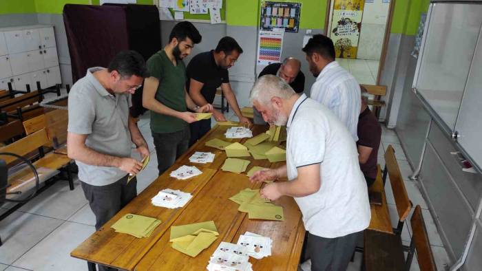Bakan Bozdağ’ın Oy Kullandığı Sandıkta Erdoğan Kazandı