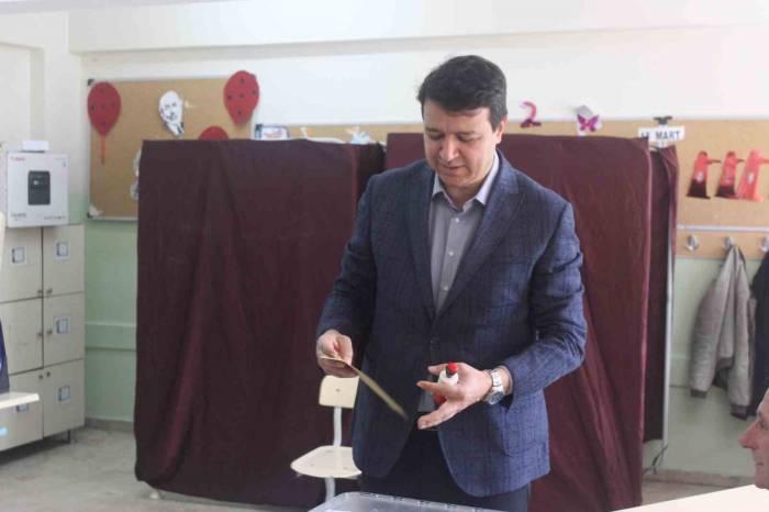 Mahmut Arıkan Oyunu Kullandı