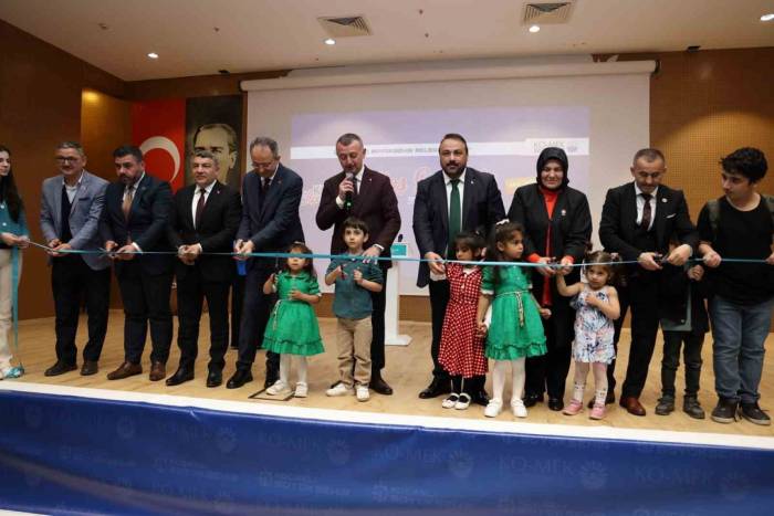Üreten Kadınların Sergisi