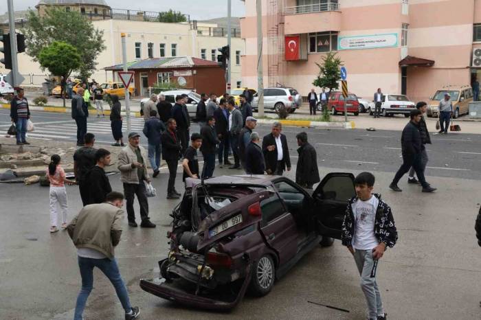 Malatya’da Midibüs Dehşeti: 7 Yaralı