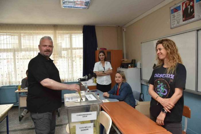 Başkan Pehlivan, Sandık Başına Giderek Oyunu Kullandı