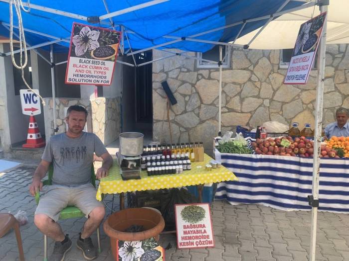 Basur Olan Turistlere Yardım İçin Her Hafta Tezgah Açıyor