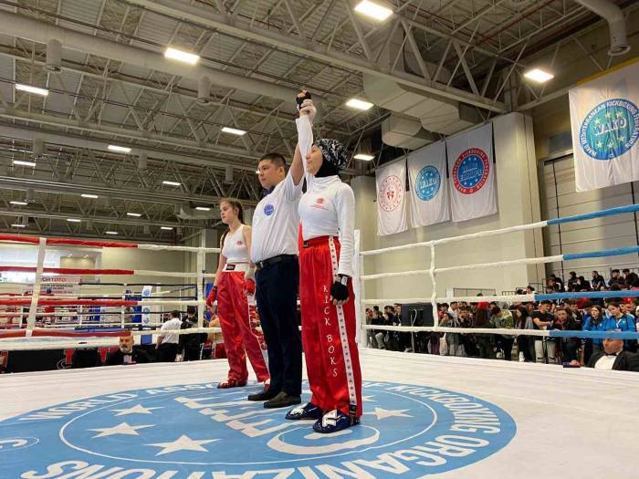 Körfezli Kick Boksçuların Büyük Başarısı