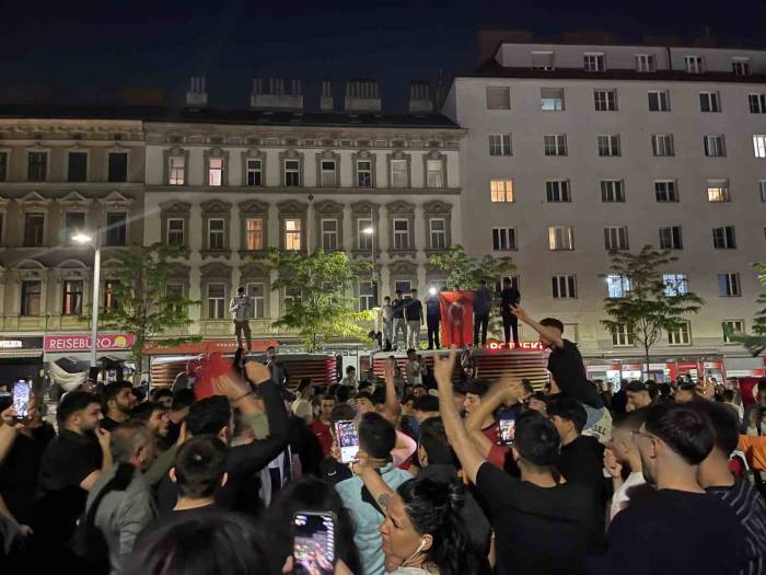 Viyana’da Cumhurbaşkanı Erdoğan’ın Seçim Zaferi Coşkuyla Kutlandı