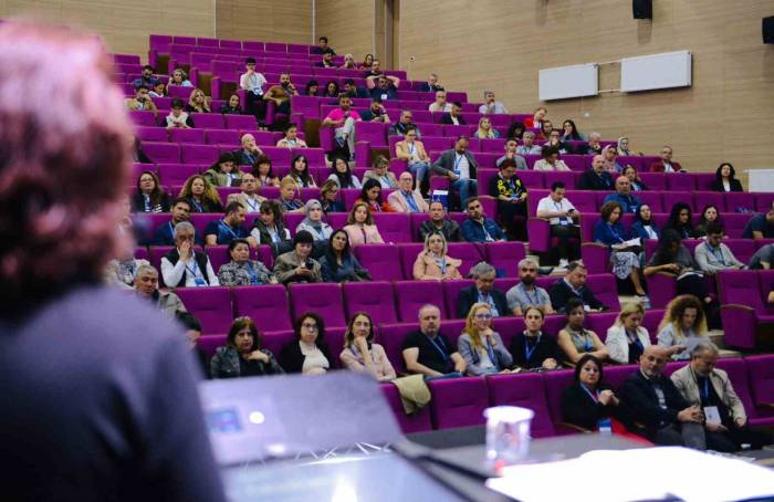 122 Kurum Ve Kuruluştan Katılımcılar Yabancı Dil Eğitimi İçin Bir Araya Geldi