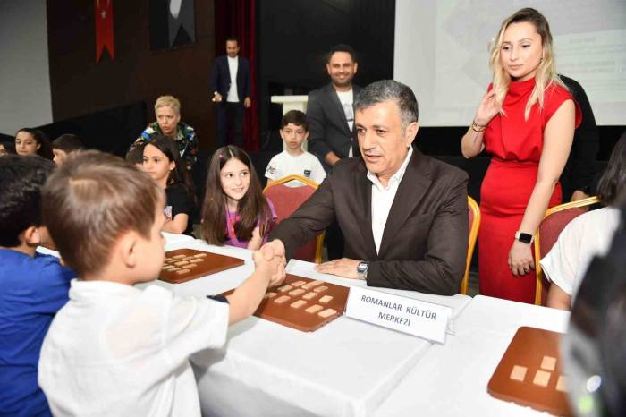 Esenyurt’ta Geleneksel Akıl Ve Zekâ Oyunları Turnuvası’nın 8.’si Düzenlendi