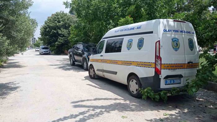 Komşu Kavgasında Karı Koca Tabancayla Vuruldu