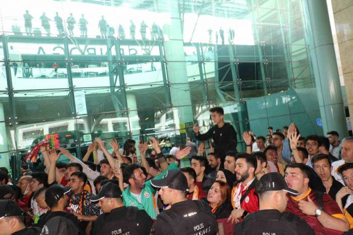 Galatasaray’a Ankara’da Şampiyon Gibi Karşılama