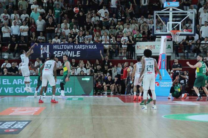 Pınar Karşıyaka, Bursaspor Deplasmanında