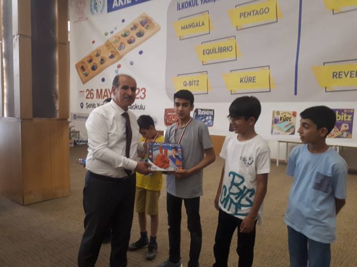 Akıl Ve Zeka Oyunları Turnuvasında Kozanlı Öğrenciler Birinci Oldu