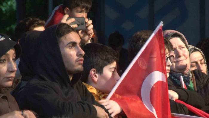 Arnavutköy’de İstanbul’un Fethinin 570. Yılı Coşkuyla Kutlandı