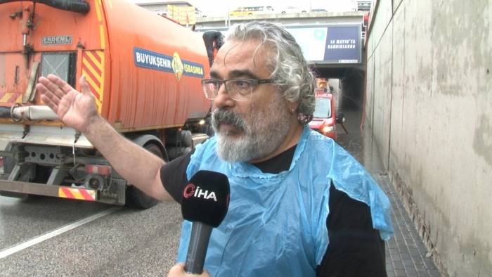 Başkentte Su Baskınında Köprü Altında Mahsur Kalan Vatandaş Kurtarıldı