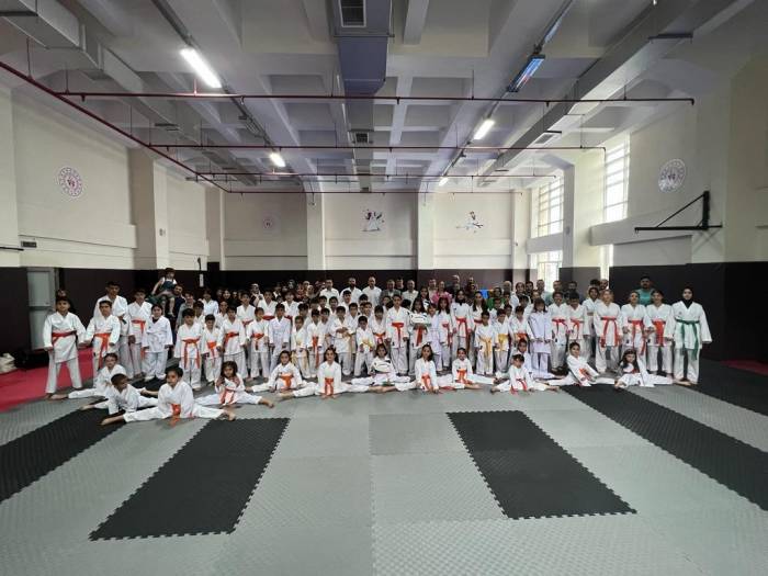 Karetede 120 Sporcu Yeşil Kuşak Aldı