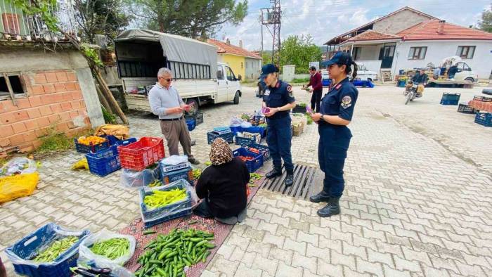Jandarma Tarafından Aile İçi Ve Kadına Yönelik Şiddetle Mücadele Eğitimi Verildi