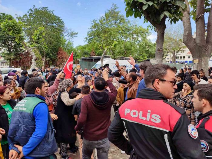 Edirne’de Vatandaşlar Emniyete Yürüdü