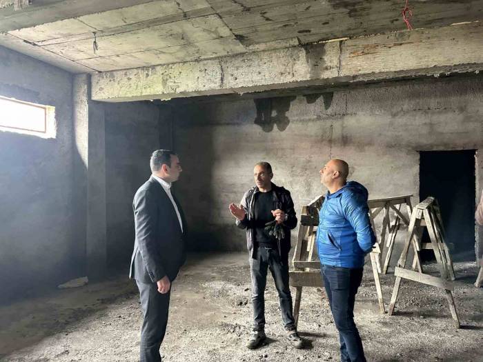 Kaymakam Karakaş Okul İnşaatında İncelemelerde Bulundu