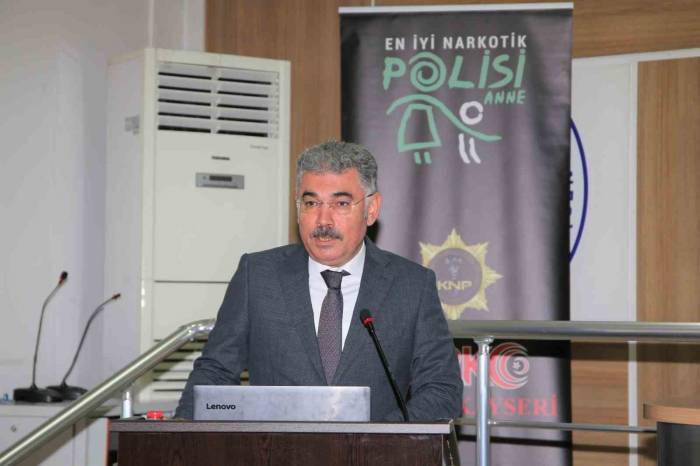 İl Emniyet Müdürü’nden Annelere ’uyuşturucu’ Çağrısı: "çocuğunuzu Ailesi Gibi, Annesi Gibi, Babası Gibi Koruruz"