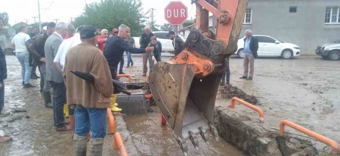 Koçarlı Yeniköy’ü İkinci Kez Sel Vurdu