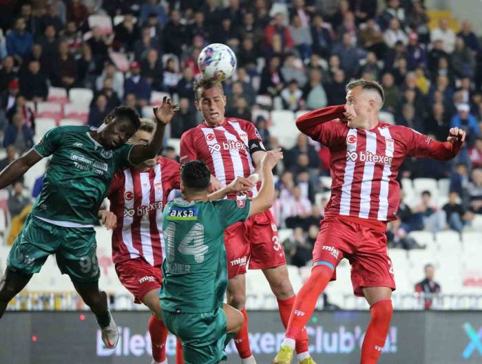 Spor Toto Süper Lig: Dg Sivasspor: 1 - Konyaspor: 0 (maç Sonucu)