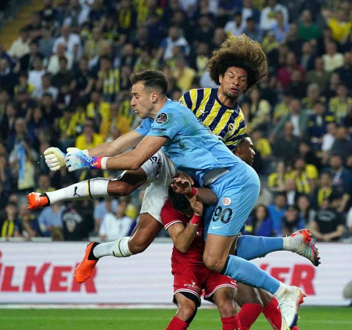 Spor Toto Süper Lig: Fenerbahçe: 2 - Fta Antalyaspor: 0 (maç Sonucu)