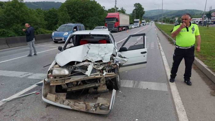 Alkollü Araç Kullanmaktan Ehliyetine 5 Yıl El Konulan Sürücü Yine Alkollü Araç Kulandı: 2 Yaralı
