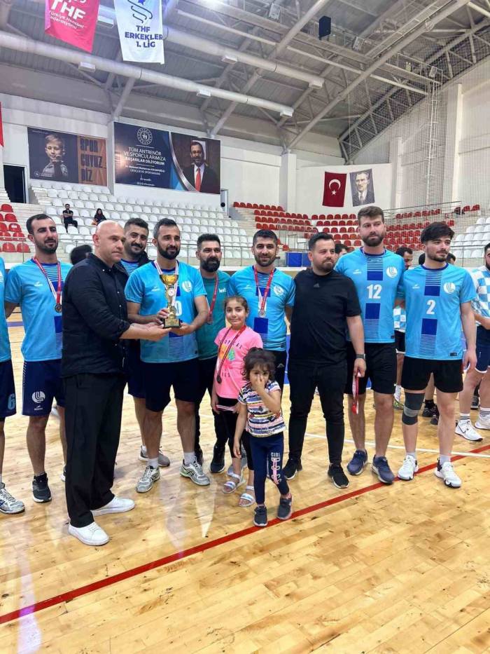 Bahar Turnuvası’nın Şampiyonu Halk Eğitim Merkezi