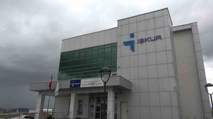 İşveren Ve İşçiler Çevrimiçi Fuarda Buluştu