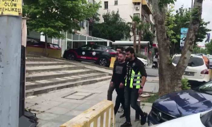 Kadıköy’de Kiralık Otomobille Makas Atan Sürücüye 4 Bin 936 Tl Ceza