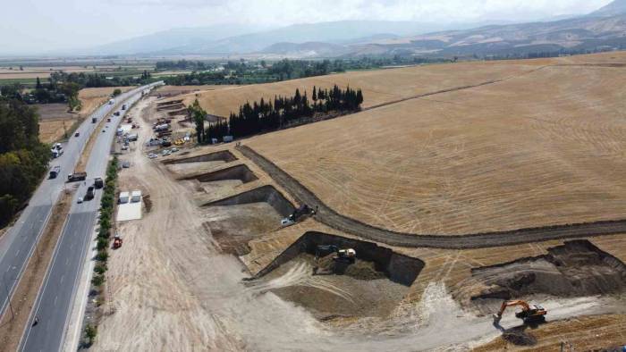 Hatay Kırıkhan’a Kalıcı Konutlar İçin İlk Kazma Vuruldu