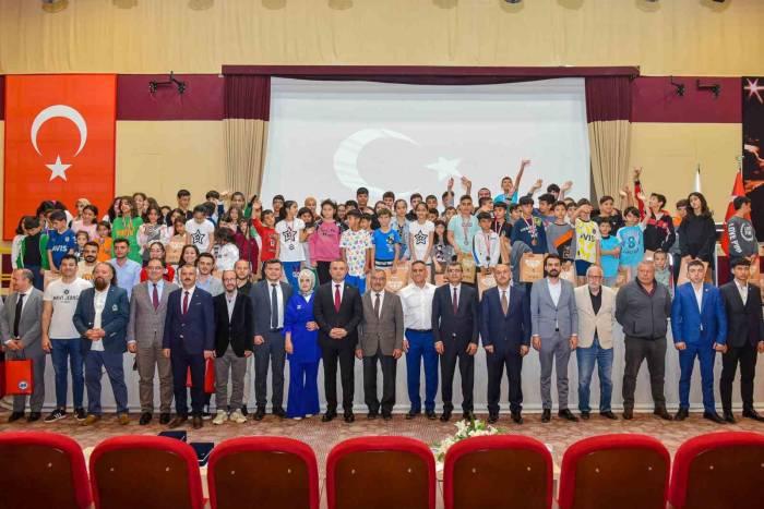 Kmü’de ‘haydi Gel Spor Yapalım’ Projesinde Sertifikalar Verildi