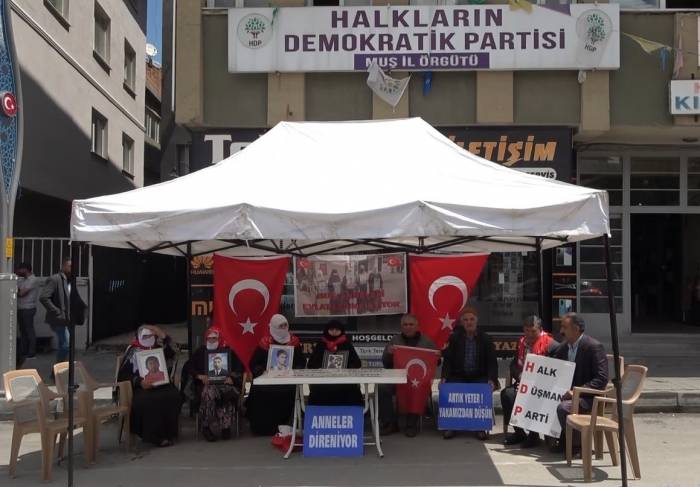 Evladı Dağa Kaçırılan Anne: “demirtaş’ı Cezaevinden Çıkaracaklardı. Şimdi Çıkarsınlar Da Görelim”
