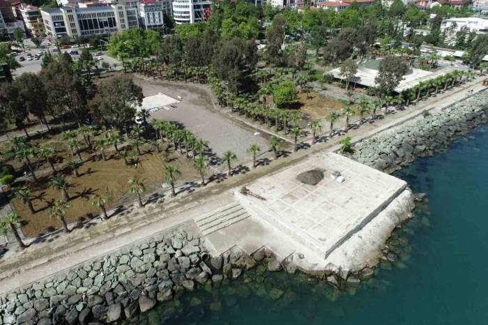 Akçaabat Sahil Park Etap Etap İlerliyor