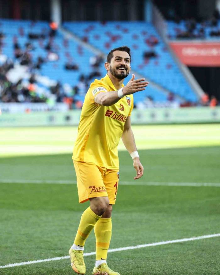 Kayserispor’da Emrah Başsan Şoku