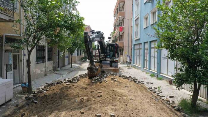 Aydın Büyükşehir Belediyesi Çine’nin Yollarını Yeniliyor