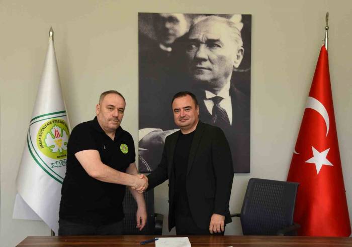 Manisa Bbsk, Ahmet Kandemir’e Emanet