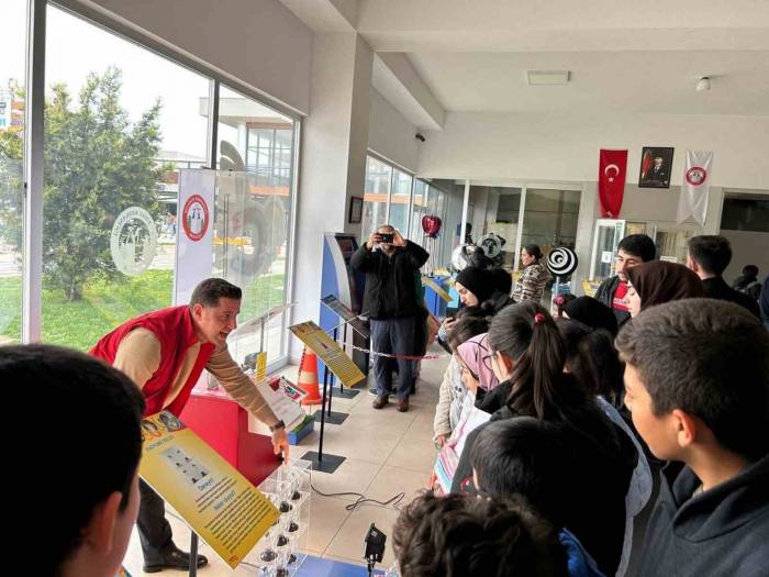 Çocuk Bilim Parkına Ziyaretçi Akını