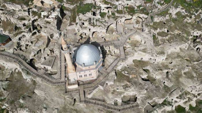 Nero Rehberleri Kayaşehir Ve Meryem Ana Kilisesi’ni Gezdi