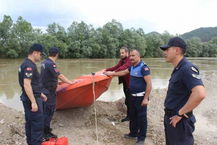 13 Gündür Kayıp Olan Şahsı Arama Çalışmaları Devam Ediyor