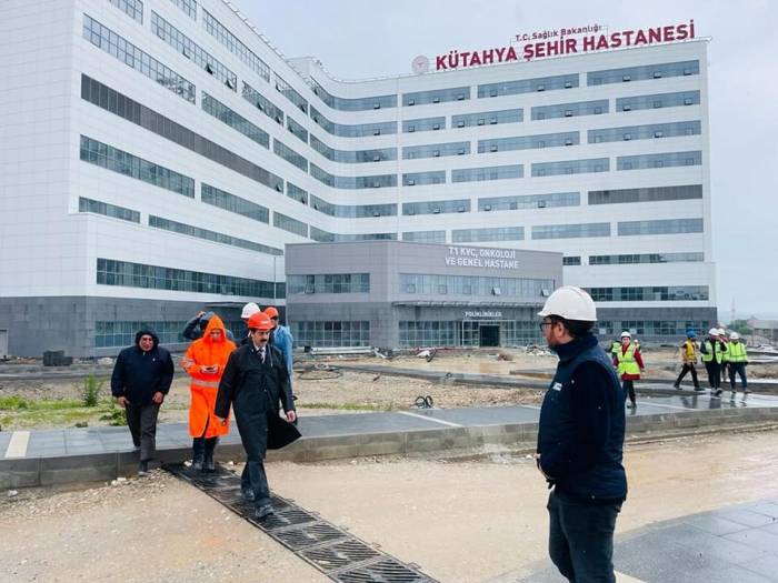 Rektör Ahmet Tekin, Şehir Hastanesini İnceledi