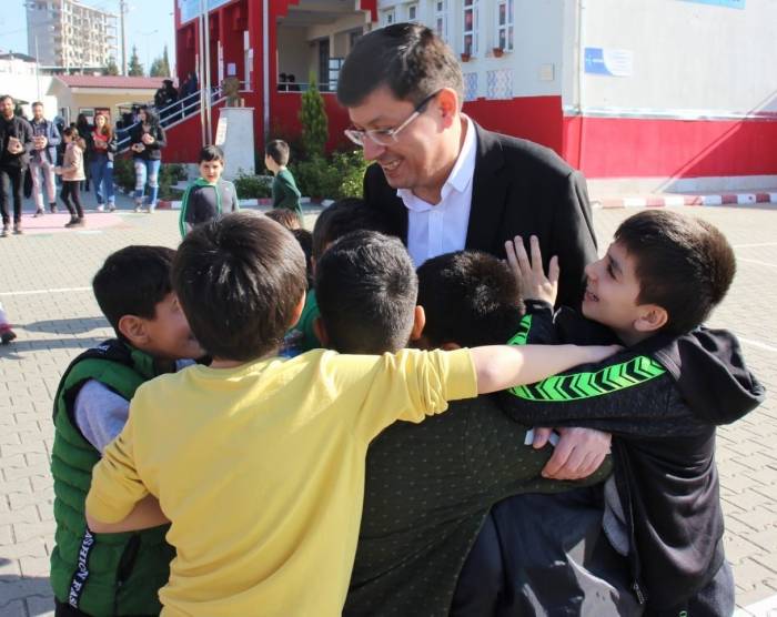 Başkan Özcan Lgs Öğrencilerine Başarılar Diledi